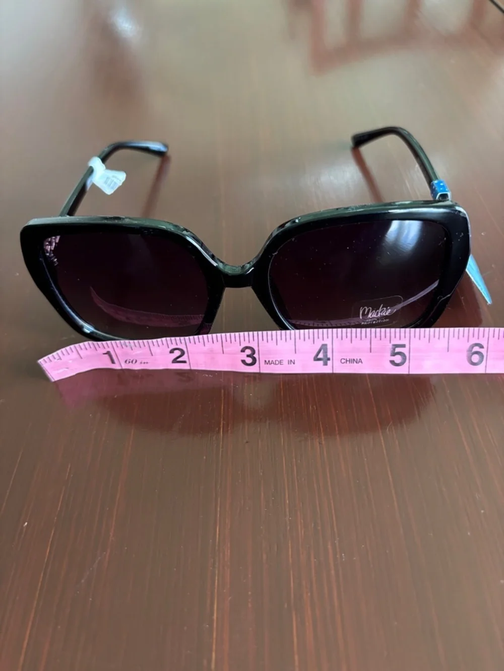 Mackie 100% UV protection Square/round black frame & gradient lens,gold accent